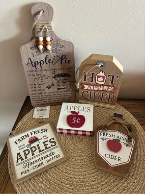 Rustic Apple Pie & Cider Wall Decor Set - Neutral Brown and Red